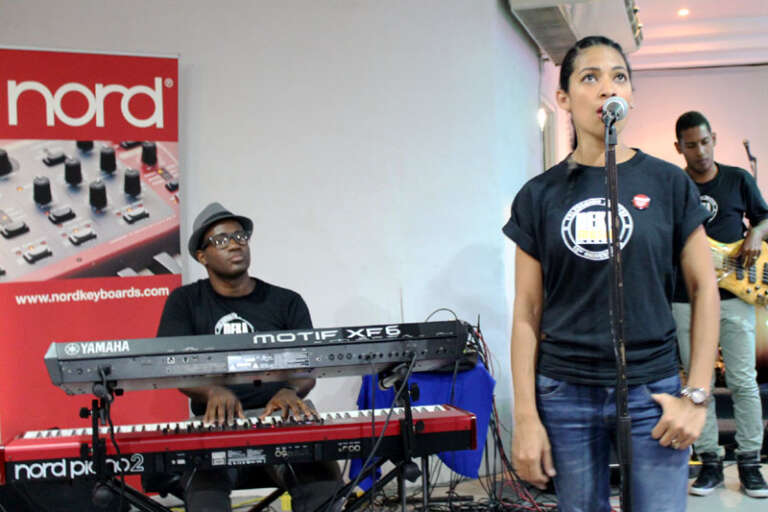 TALLER DE MÚSICA PARA ADORADORES 4 noticia31 4