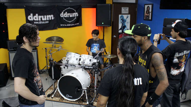 TALLER DE BATERIA DEL JAZZ AL METAL 10 noticia37 10