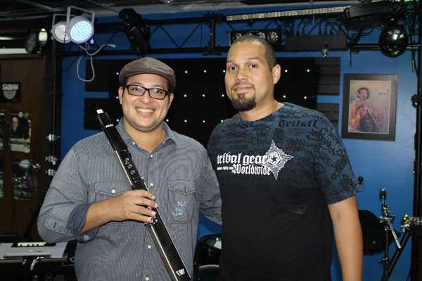CLÍNICA DE INSTRUMENTOS EWI DE AKAI 13 noticia45 13