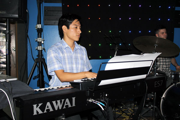 CLÍNICA DE INSTRUMENTOS EWI DE AKAI 3 noticia45 3
