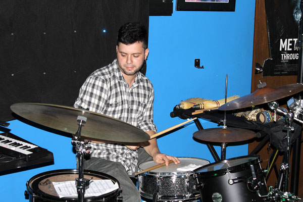 CLÍNICA DE INSTRUMENTOS EWI DE AKAI 4 noticia45 4