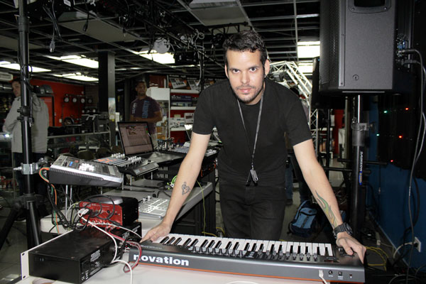 ELECTRO EXPO INMUSIC 2014 2 noticia49 2