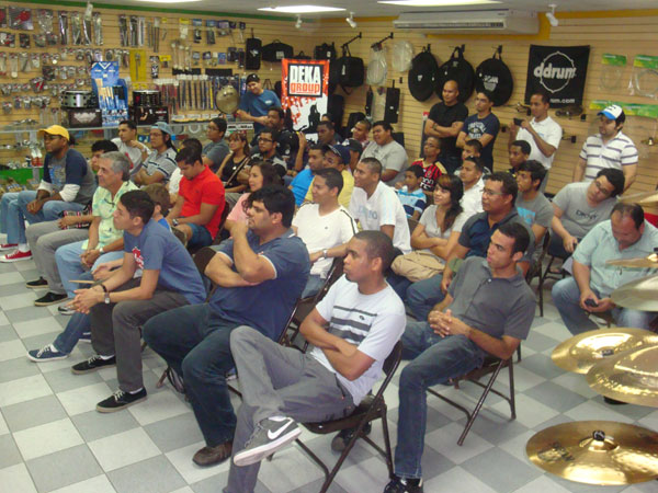 CLÍNICA DE BATERIA CON DANIEL ORTEGA 2 noticia72 2